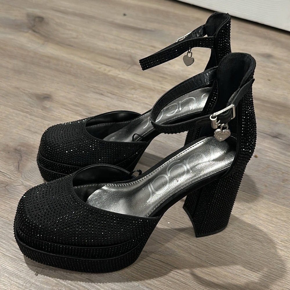 Sugar Black Embellished Mary Jane Style Pumps w/Chunky Heels, Size 8M